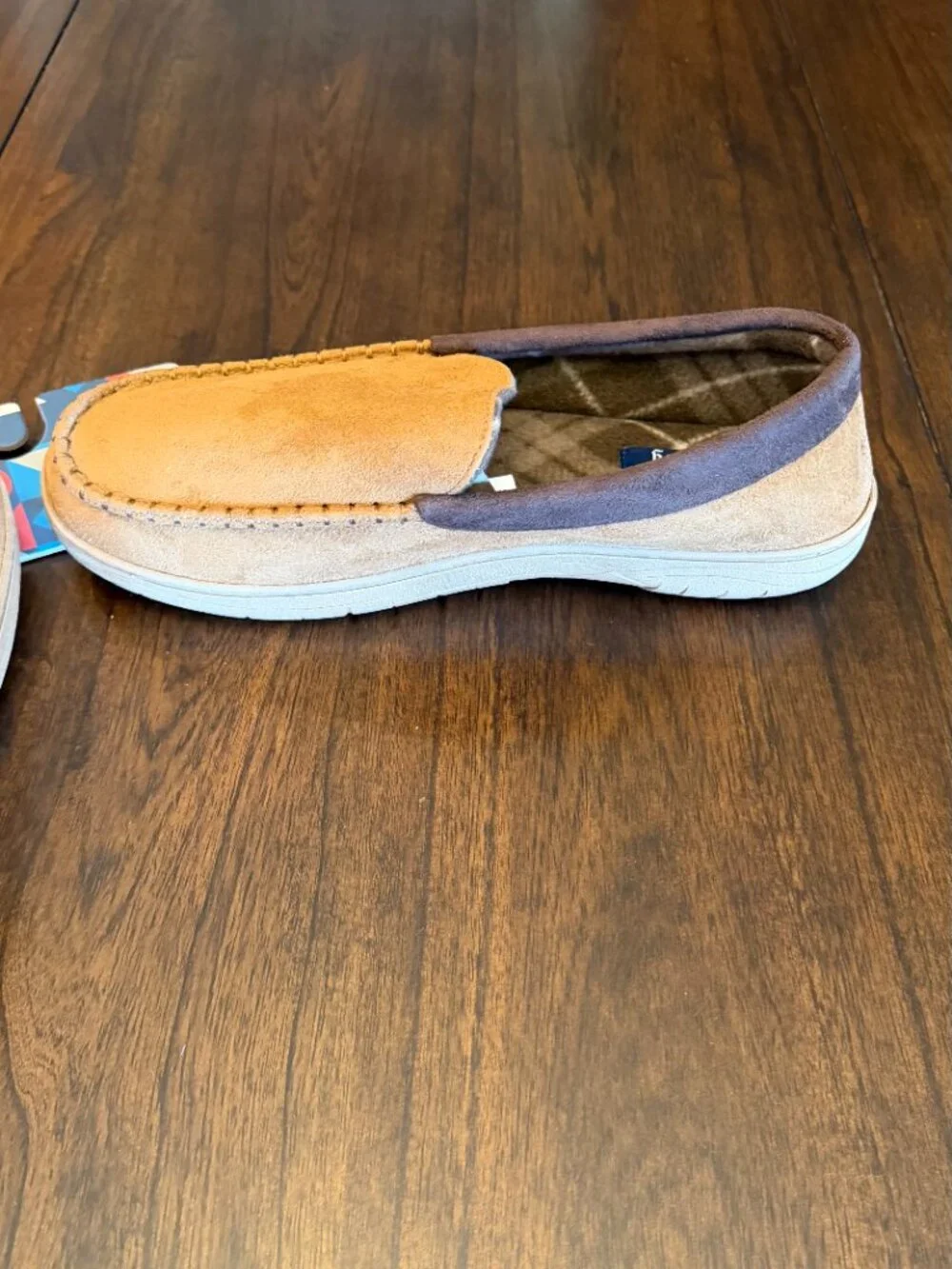 NWT Men's Wembley Camel Brown Suede Moccasin Slippers Memory Foam, Size XL 11-12